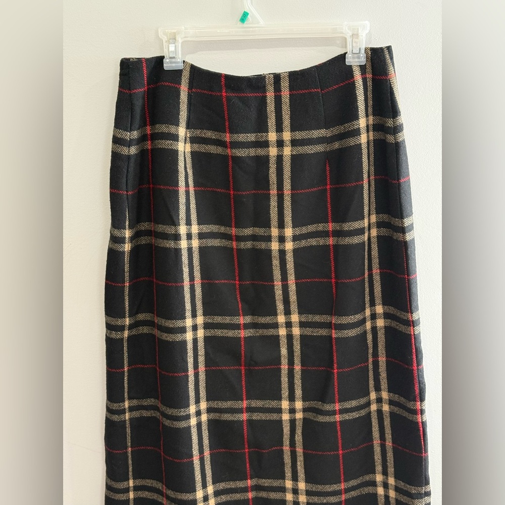 Michele 12 Plaid 20% Wool Wrap Black and Red Women's Skirt w Fringe 230 - Picture 5 of 8
